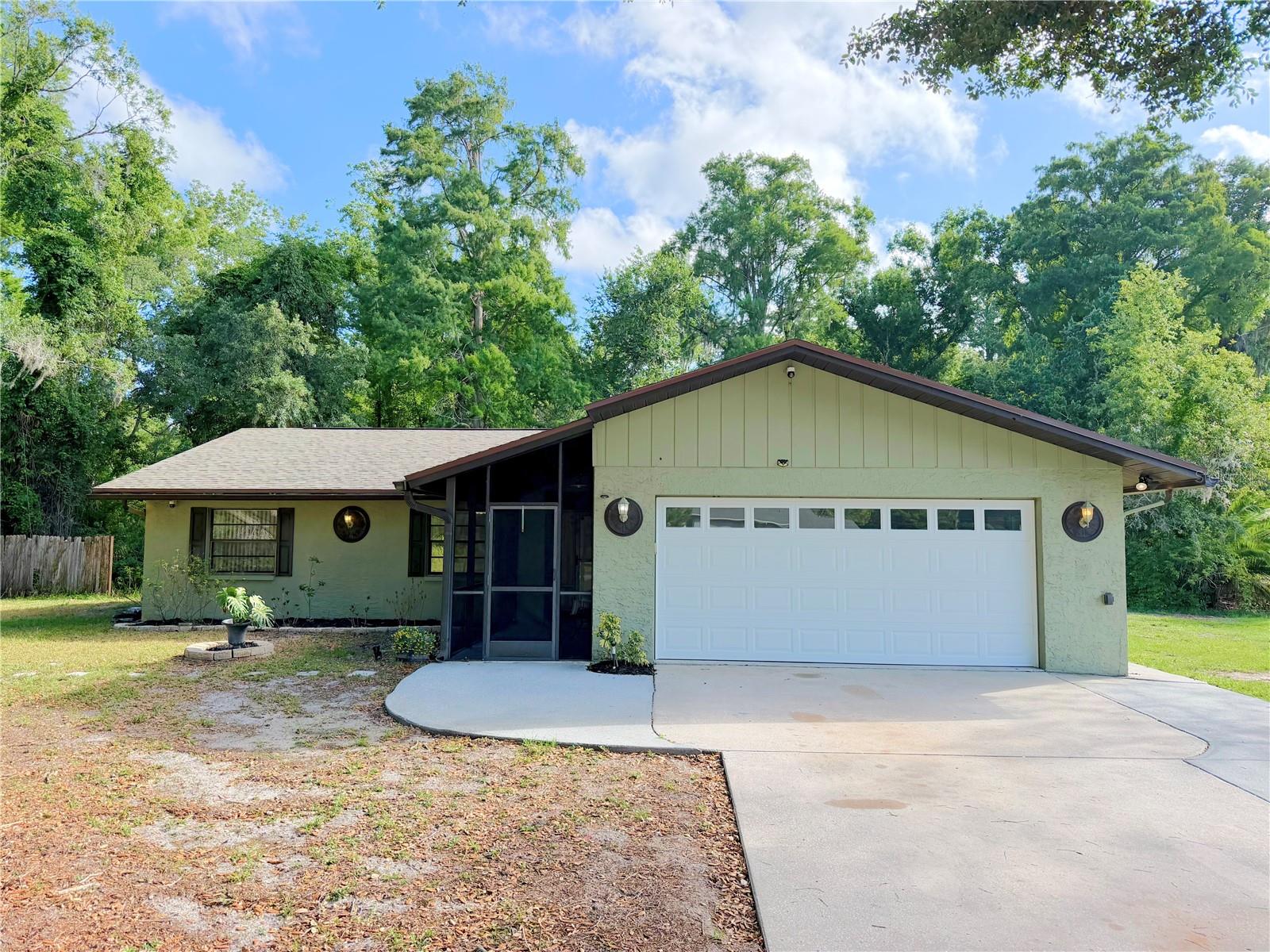 GOLDEN ACRES - Residential