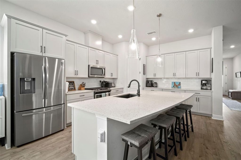 Photo of 5923 Silver Sun Drive, Apollo Beach, FL 33572 (MLS # TB8432101)
