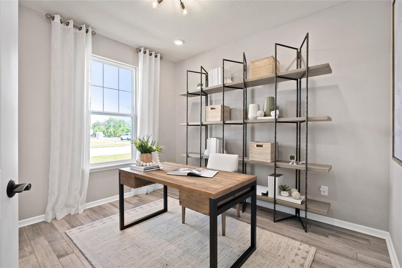 PARKSIDE TRAILS - Residential