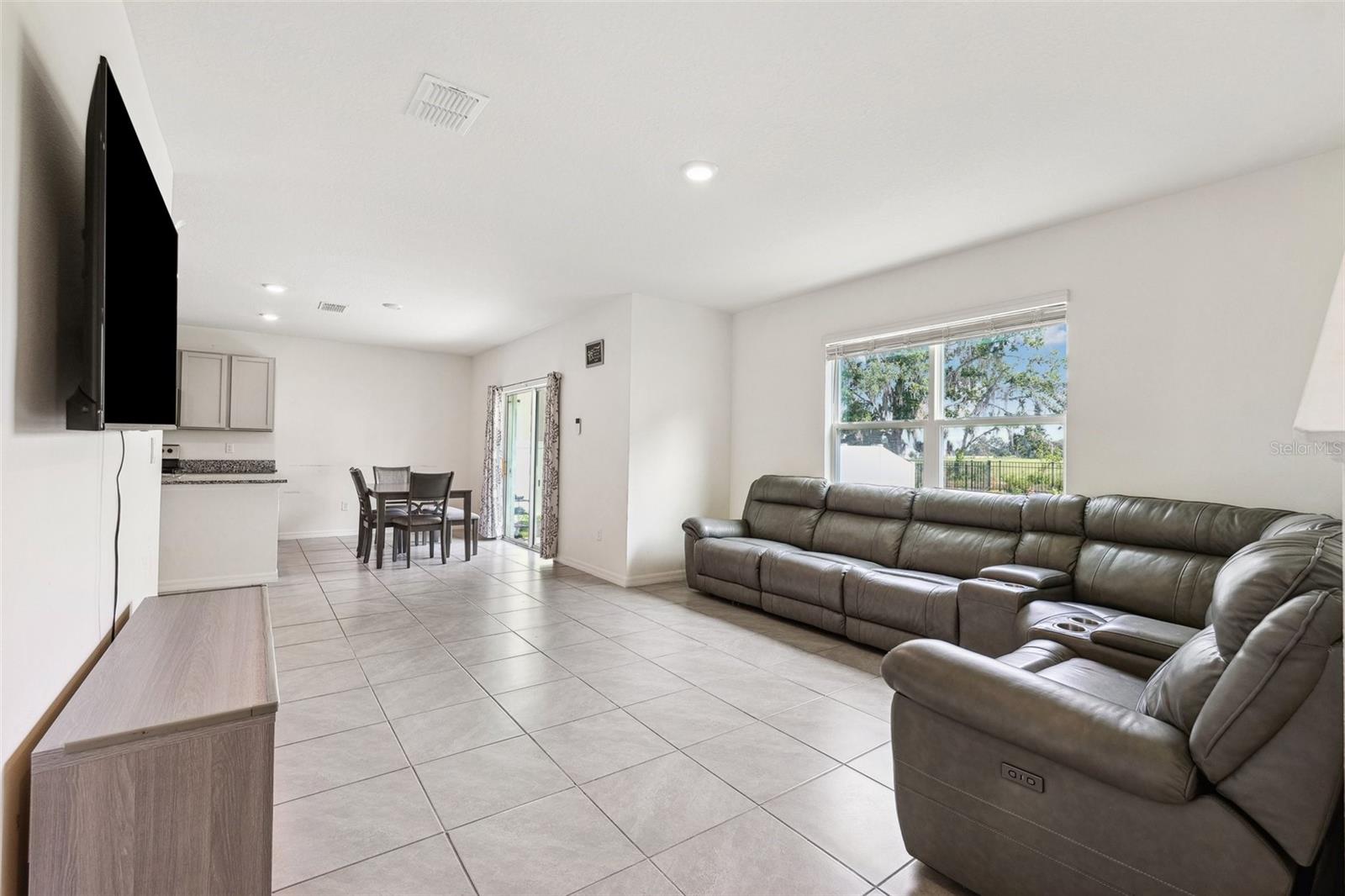 WESTGATE - Residential Lease