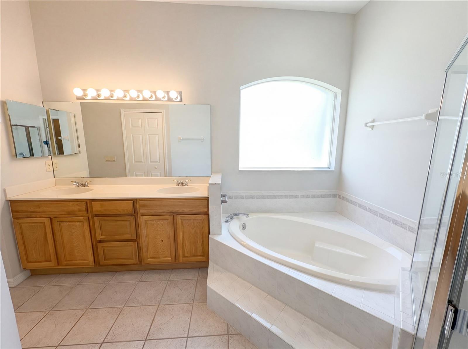 SIX MILE CREEK PH 04 - Residential