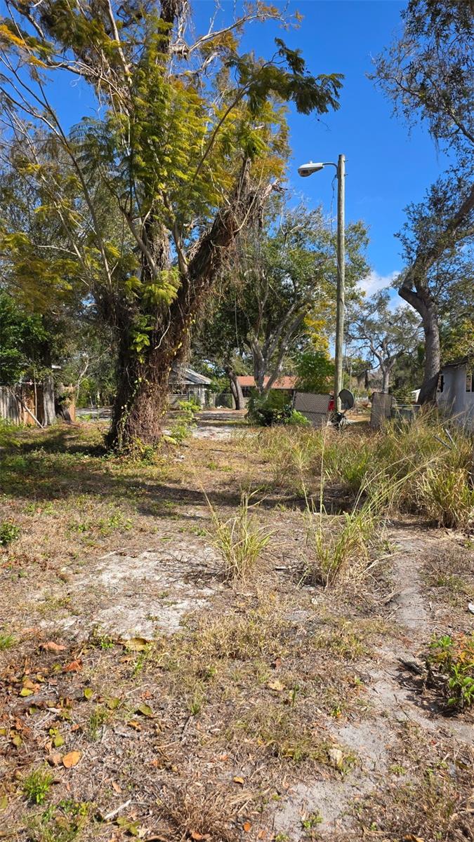 RICHARDSONS W E - Land