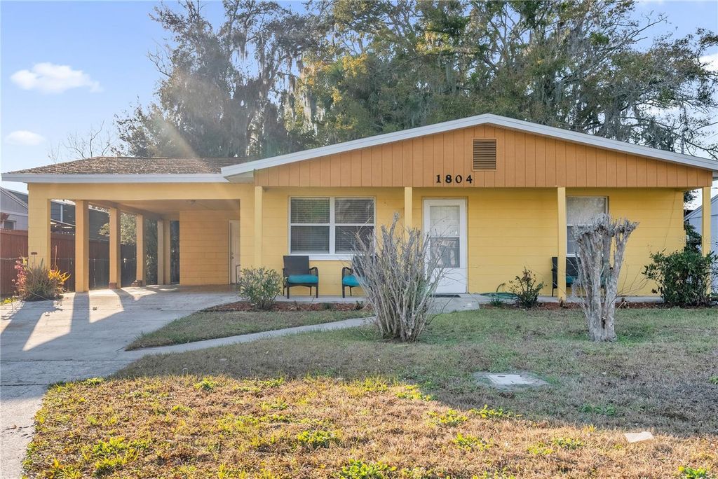 Photo of 1804 Riley Avenue, Orlando, FL 32805 (MLS # O6379296)