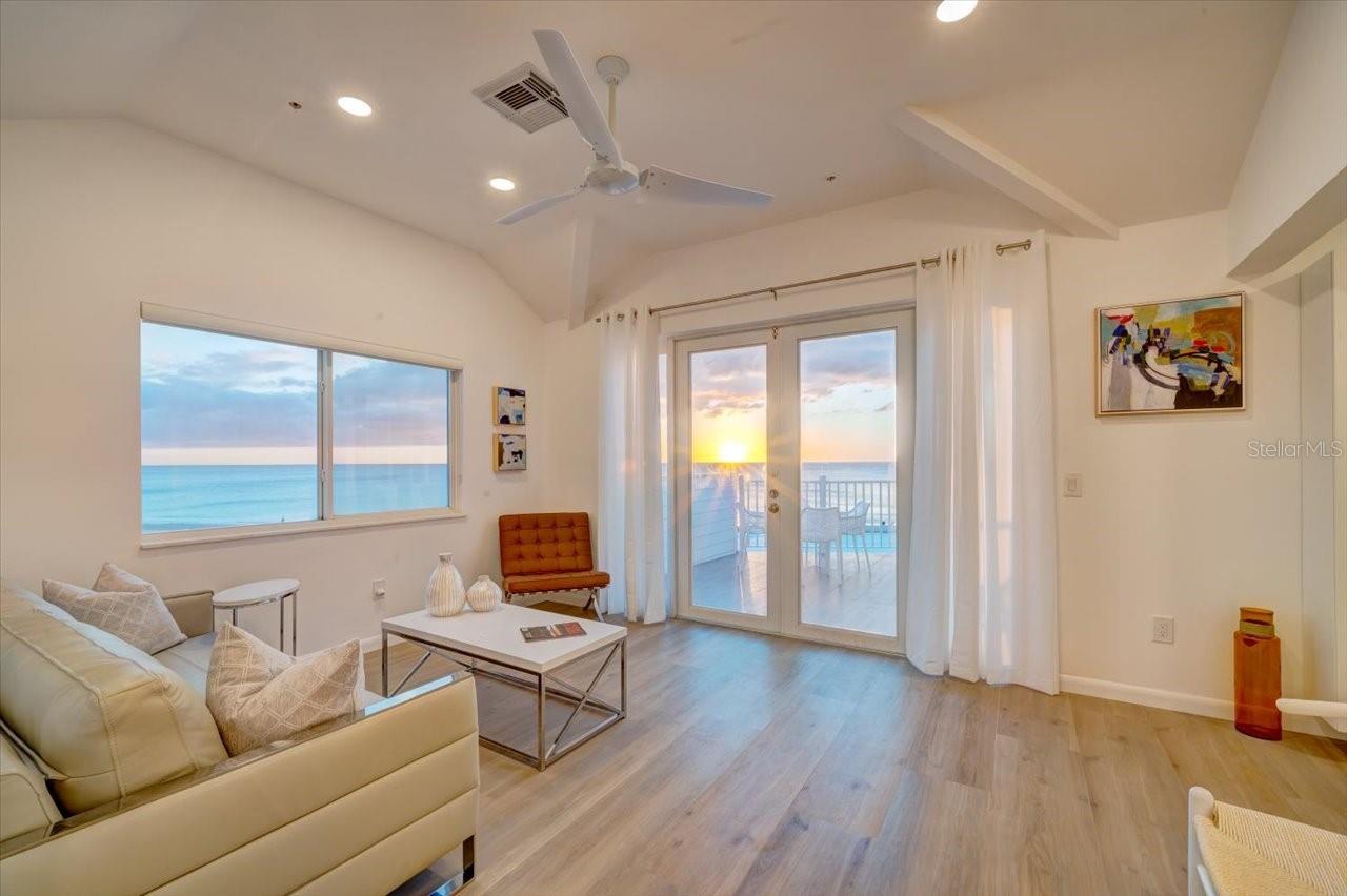 BLUE SHELL CONDO - Residential Lease