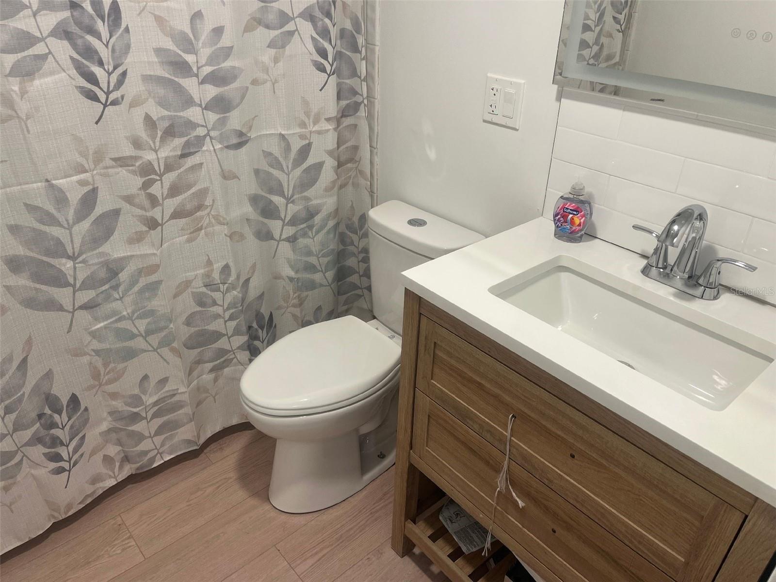 ANCHOR POINT A CONDO - Residential Lease