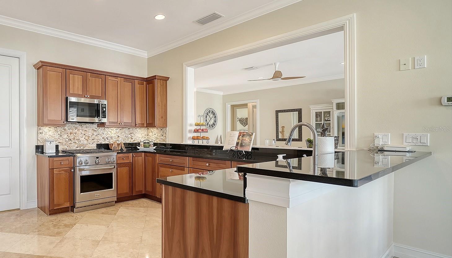 NORTH POINT HARBOUR UNIT ONE - Residential