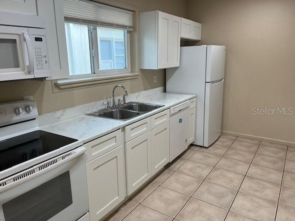 Photo of 1212 NW 21st Avenue, Gainesville, FL 32609 (MLS # GC536358)