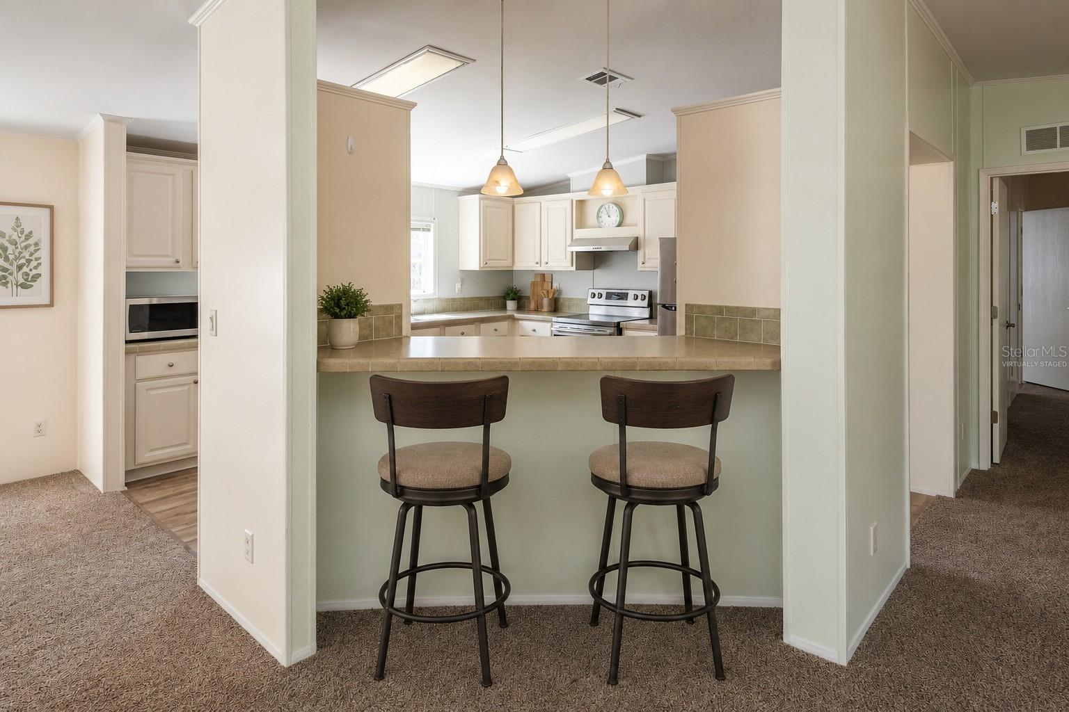 LEISURE RETREATS - Residential