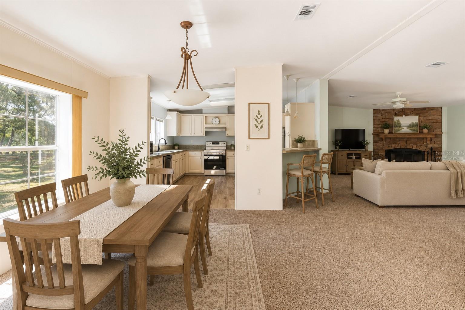 LEISURE RETREATS - Residential