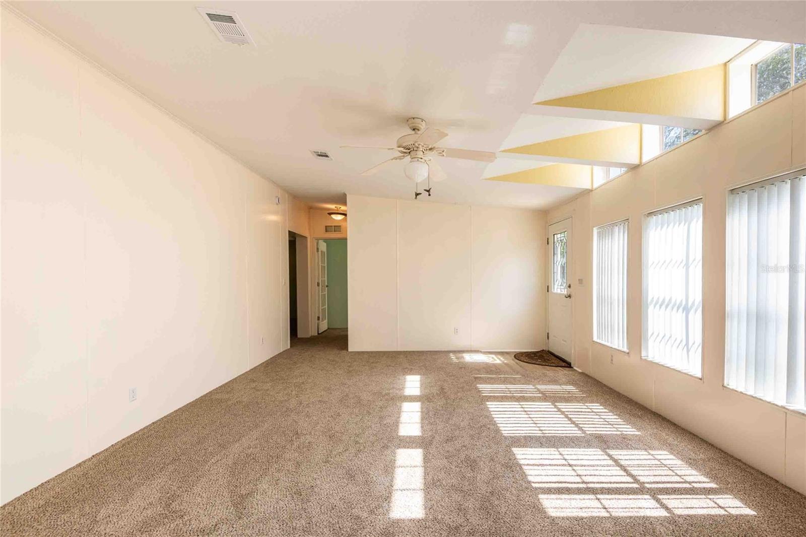 LEISURE RETREATS - Residential