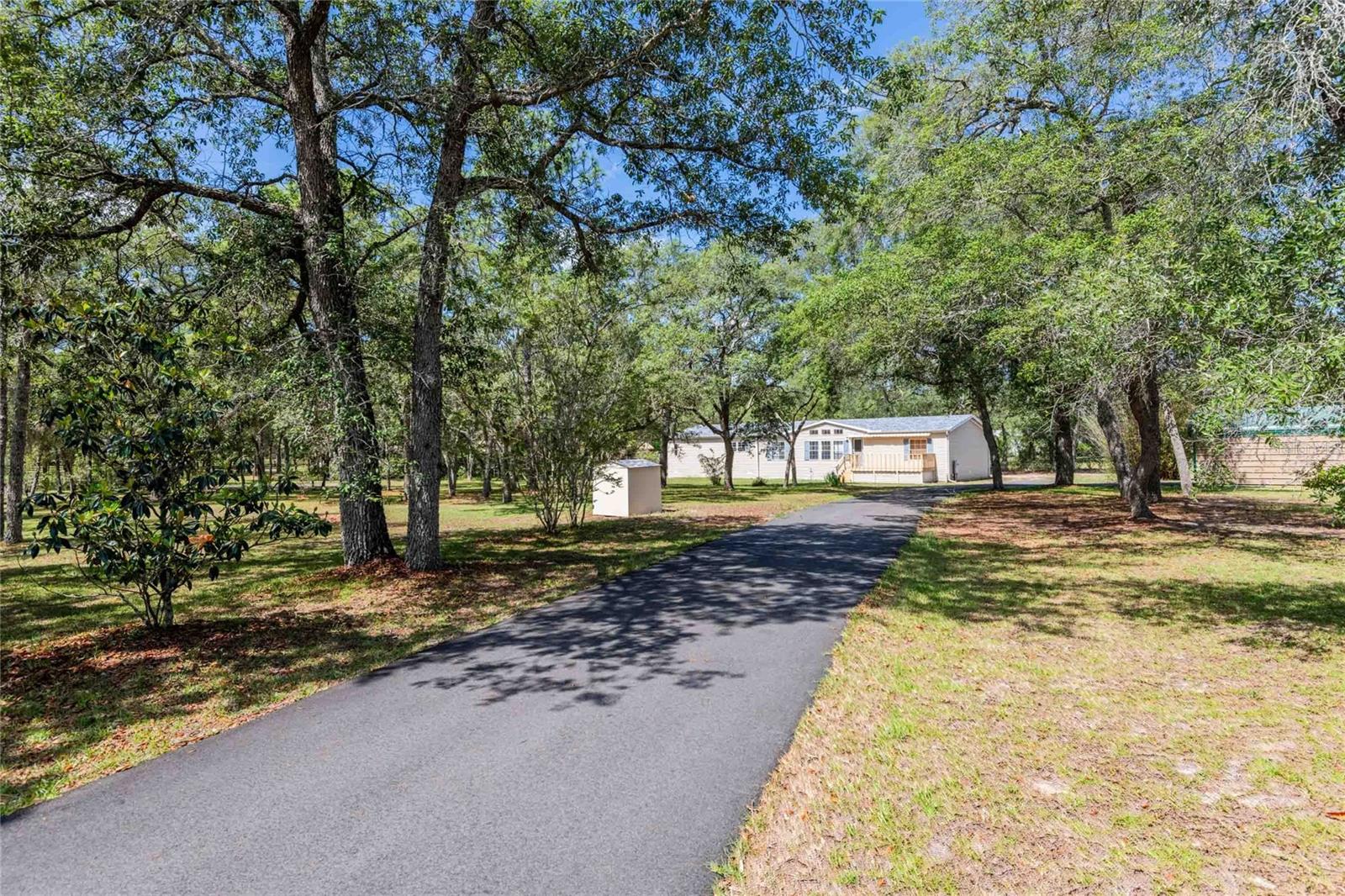 LEISURE RETREATS - Residential