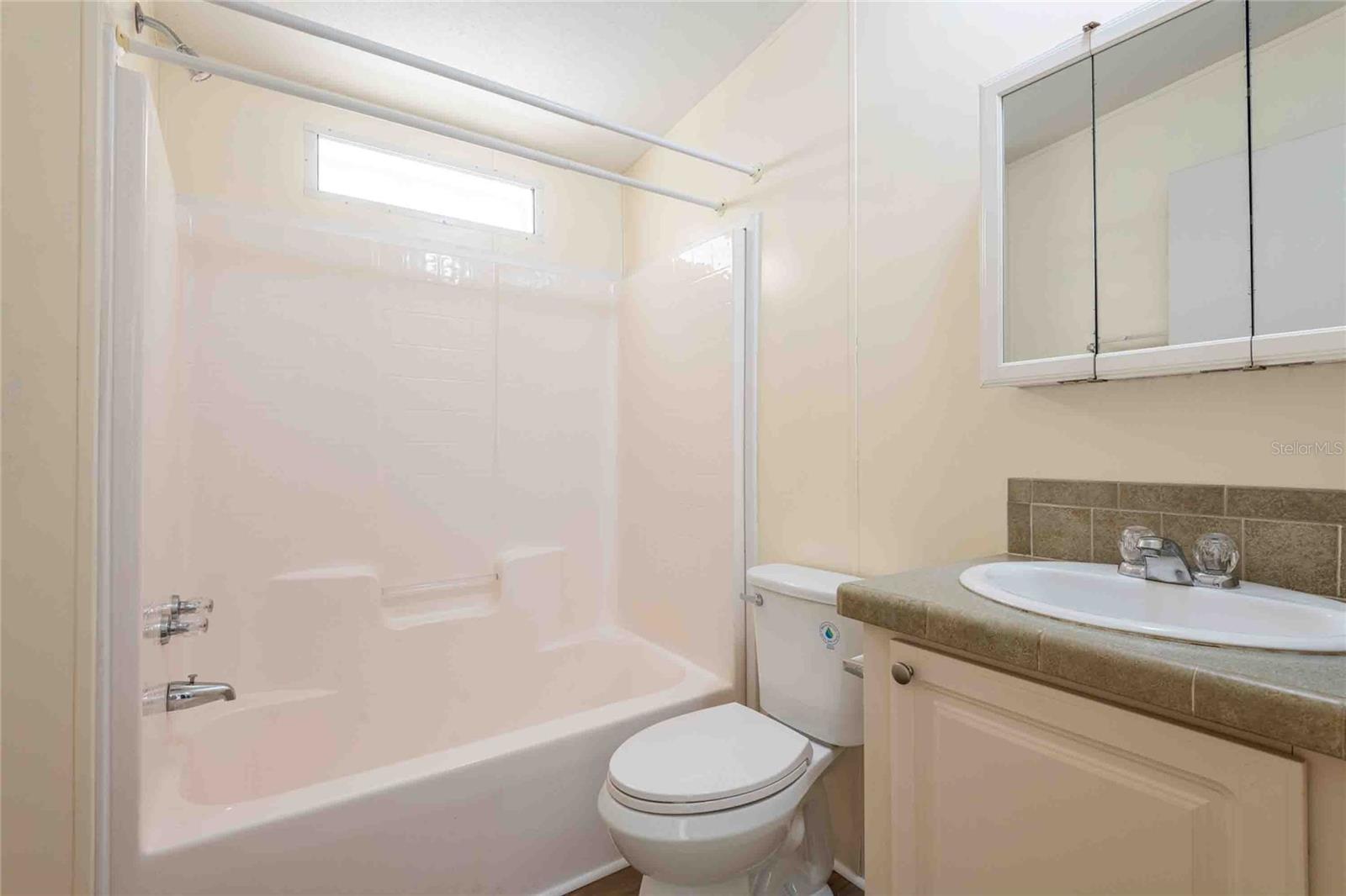 LEISURE RETREATS - Residential