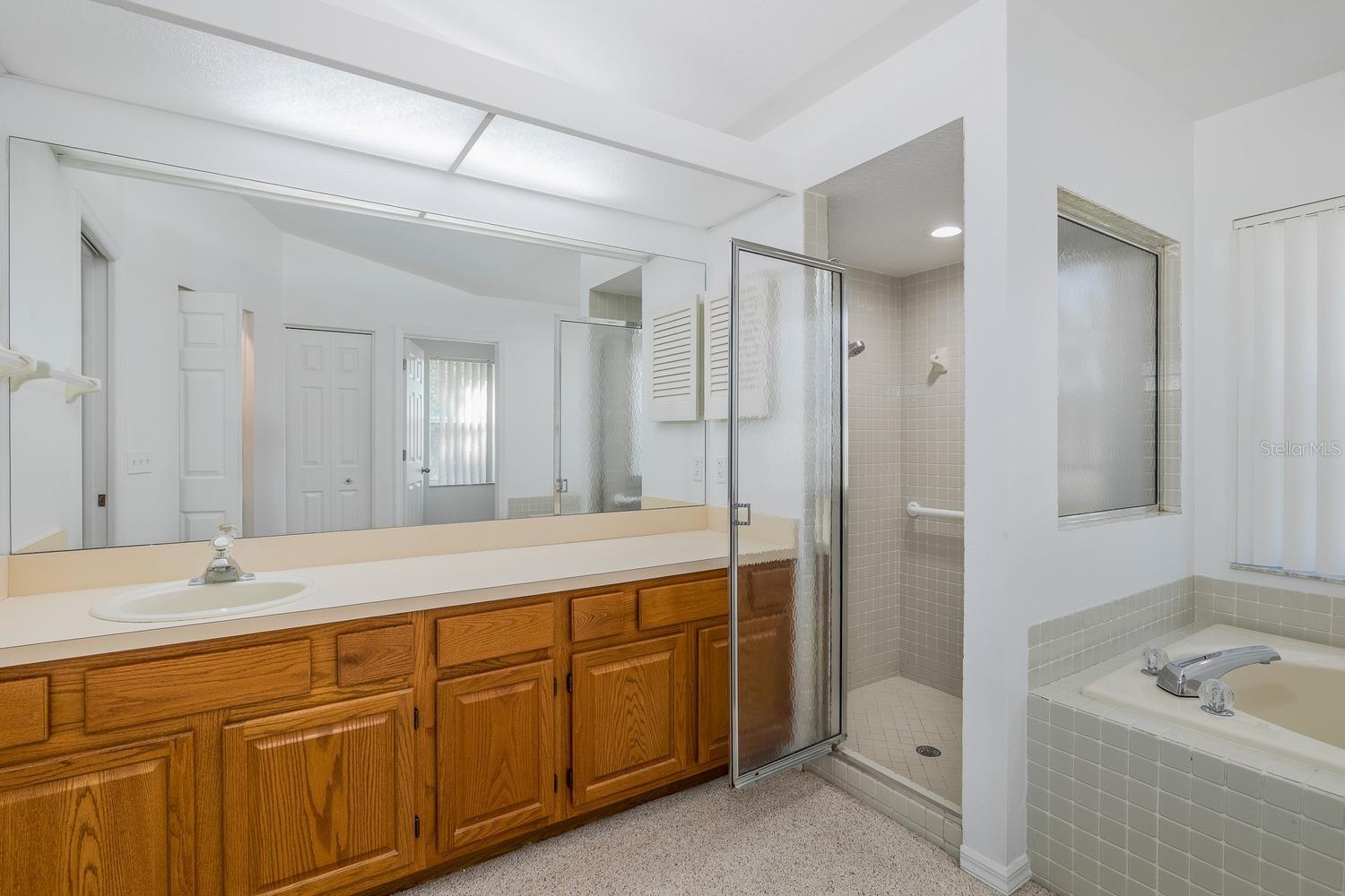 THE ESTATES - Residential