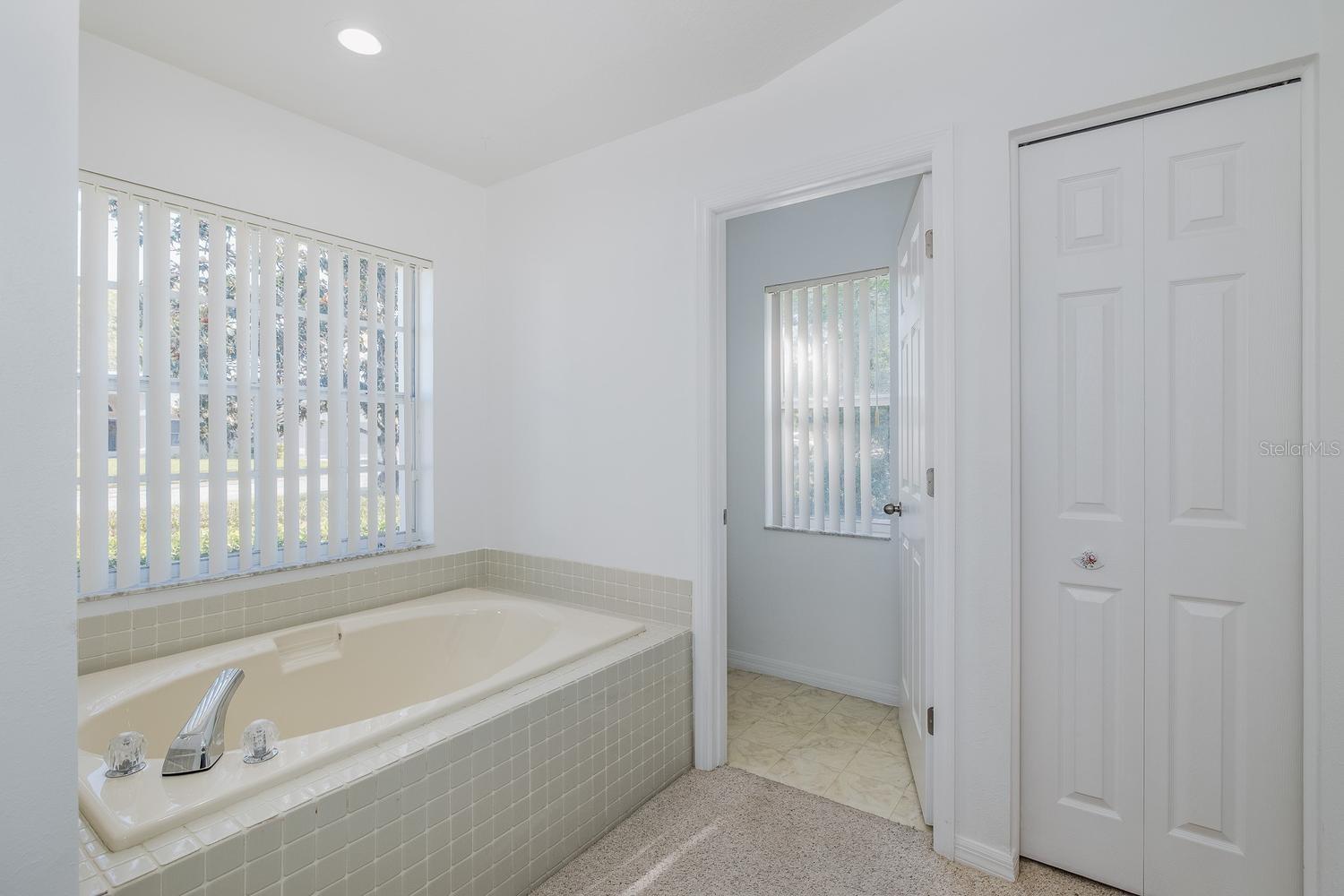 THE ESTATES - Residential