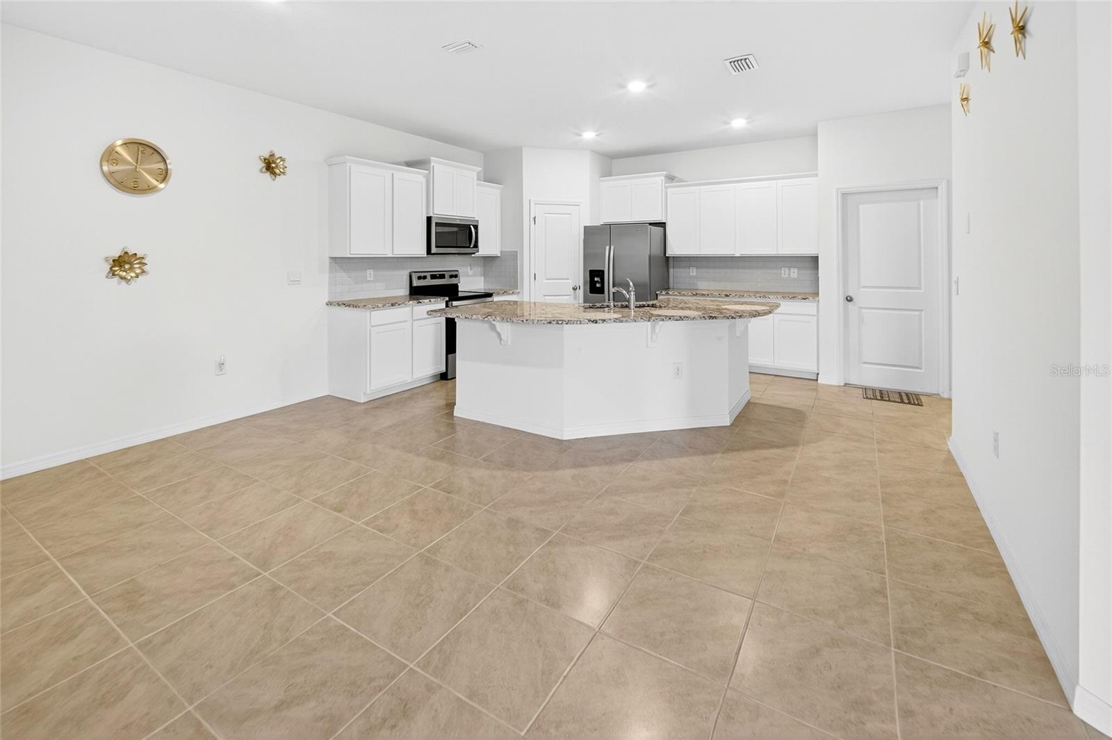 OCALA PRESERVE PH 13 - Residential Lease