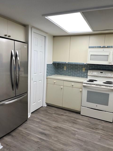 TARA CAY SOUND NORTH - Residential Lease