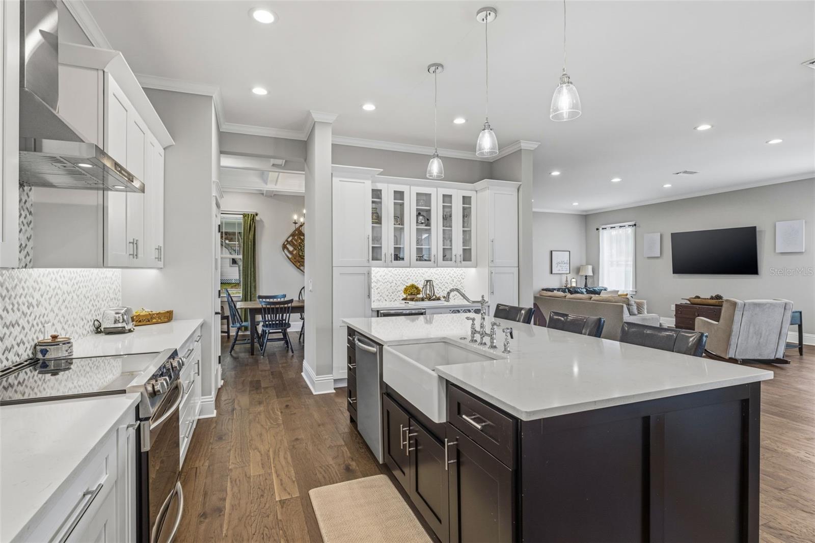 LESLEYS SUB - Residential