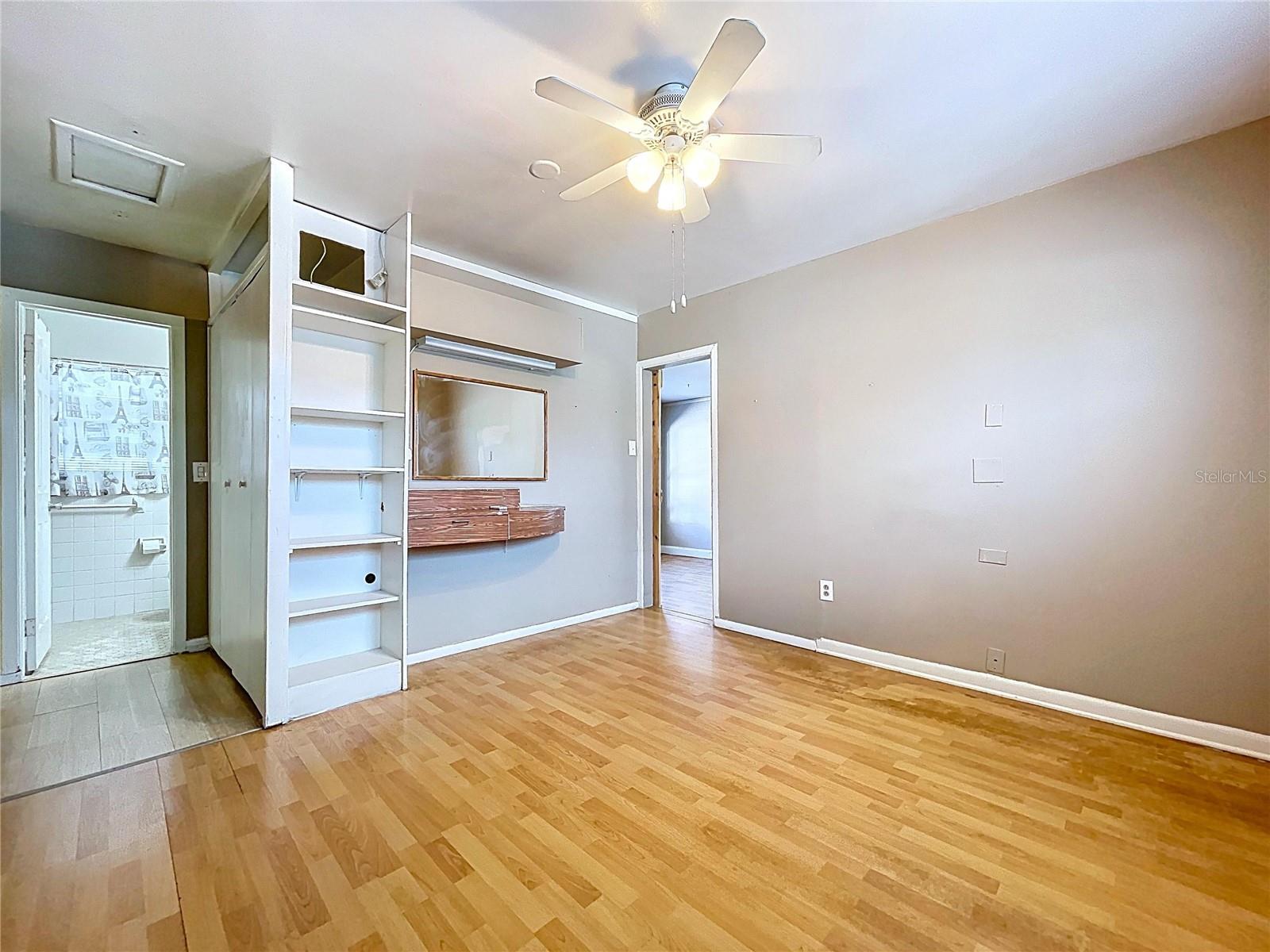 TOWN N COUNTRY PARK UN 14 - Residential