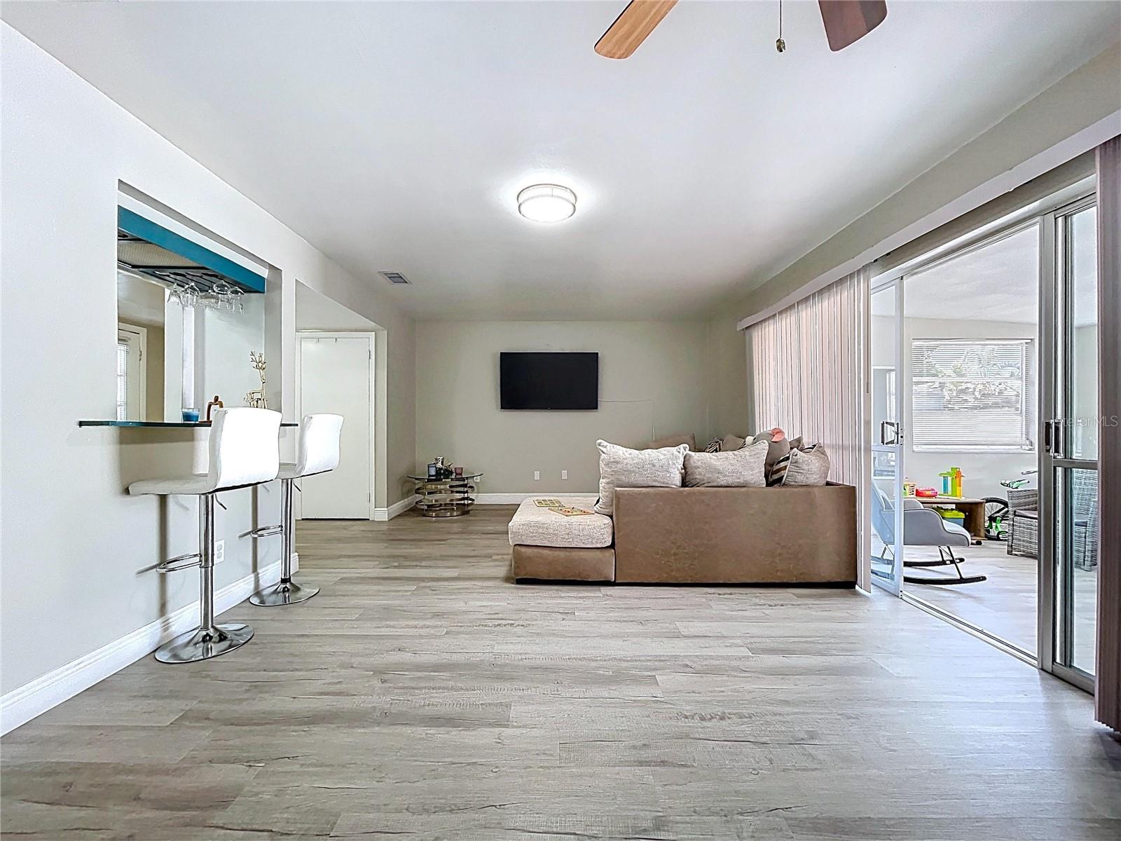 TOWN N COUNTRY PARK UN 14 - Residential