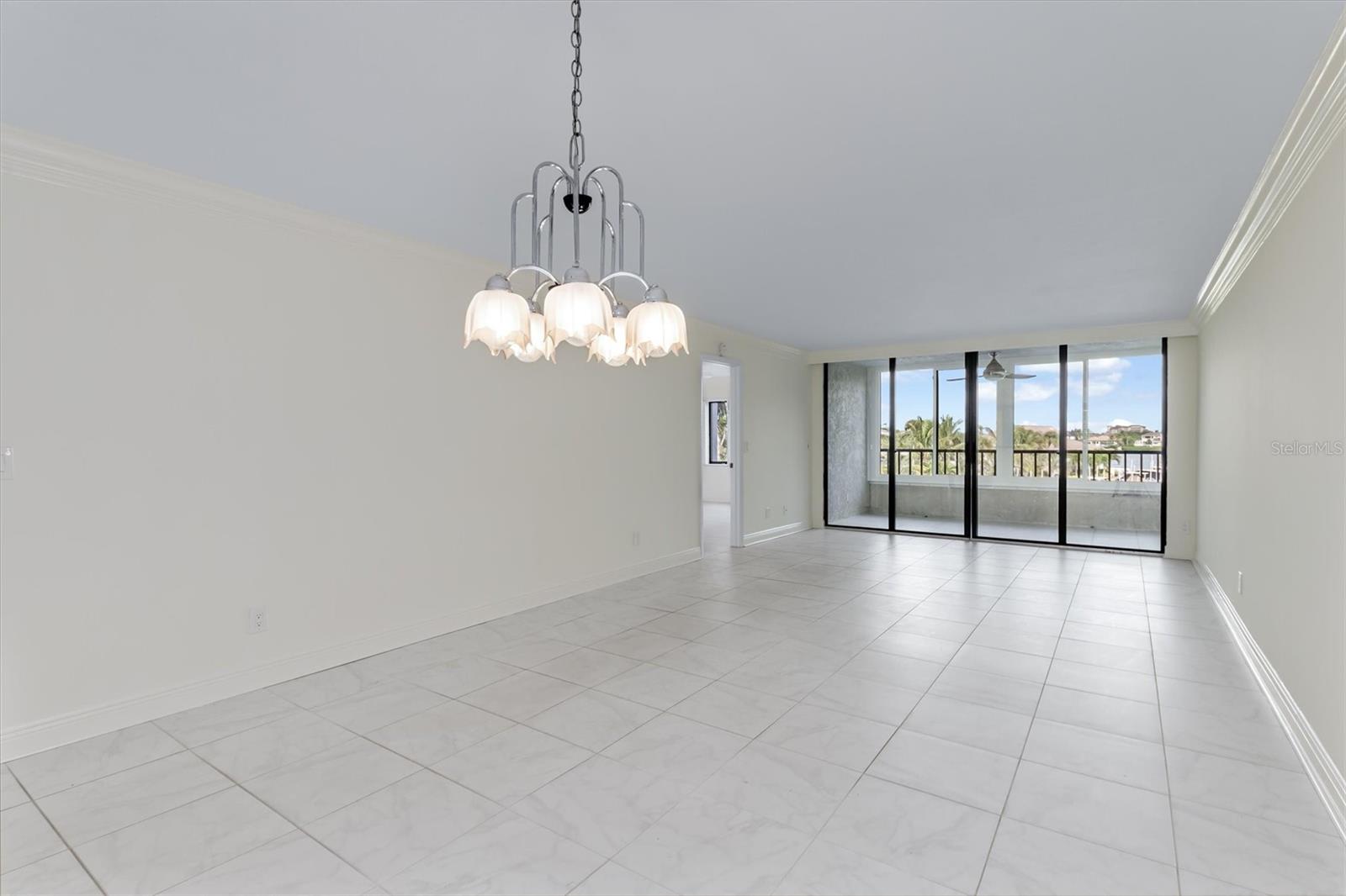 5911 MIDNIGHT PASS ROAD 206, SARASOTA, FL, 34242 4 5911 MIDNIGHT PASS ROAD 206