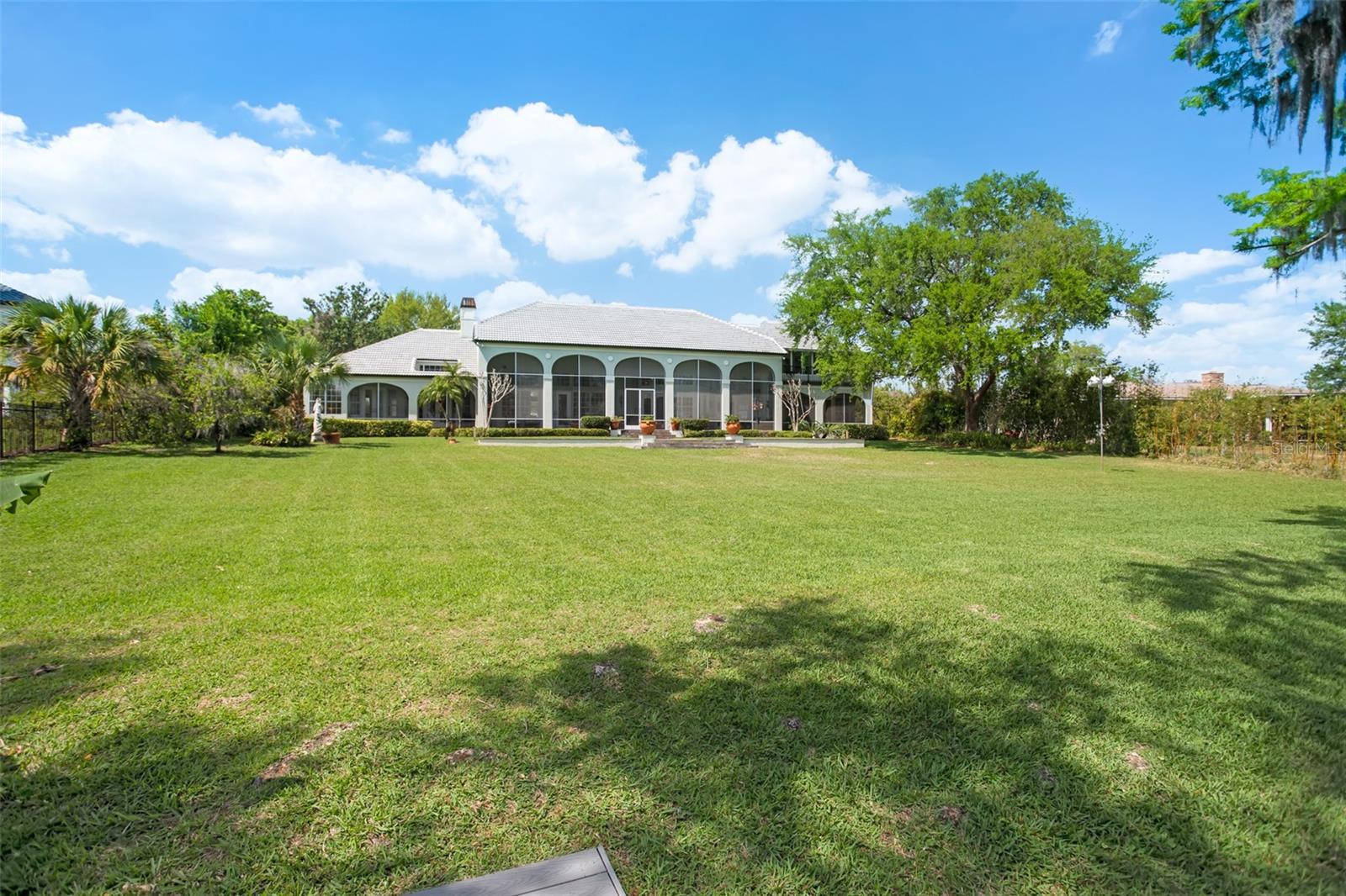 LAKE MAITLAND MANOR - Residential