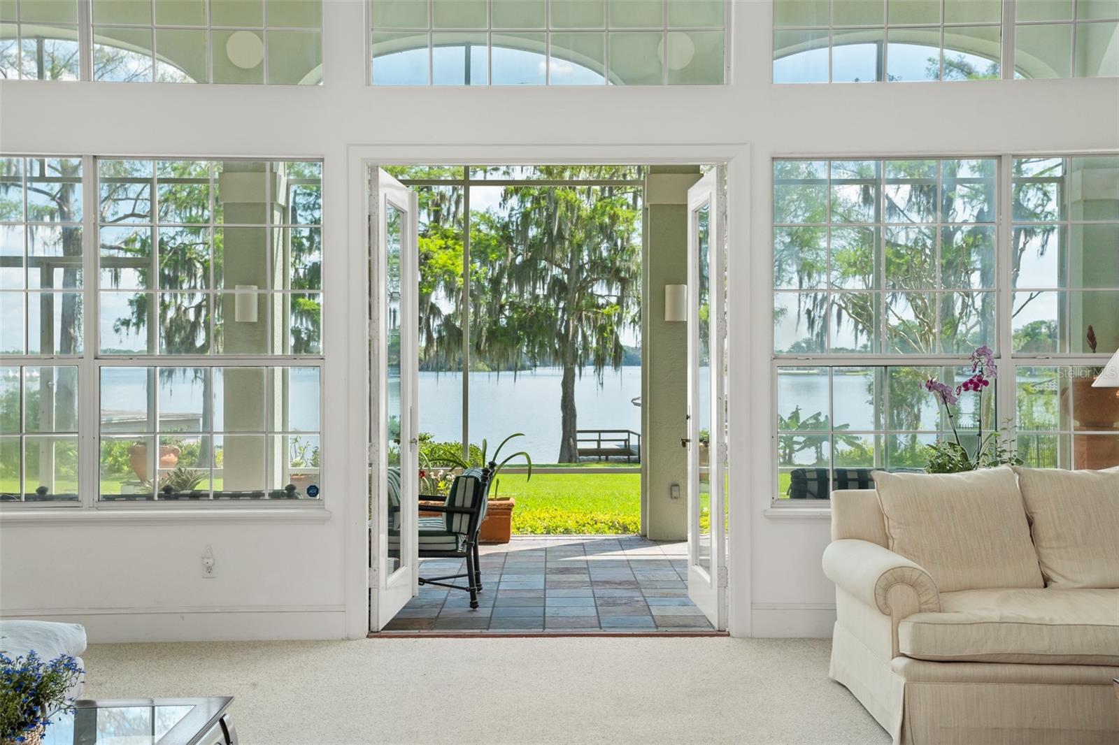 LAKE MAITLAND MANOR - Residential