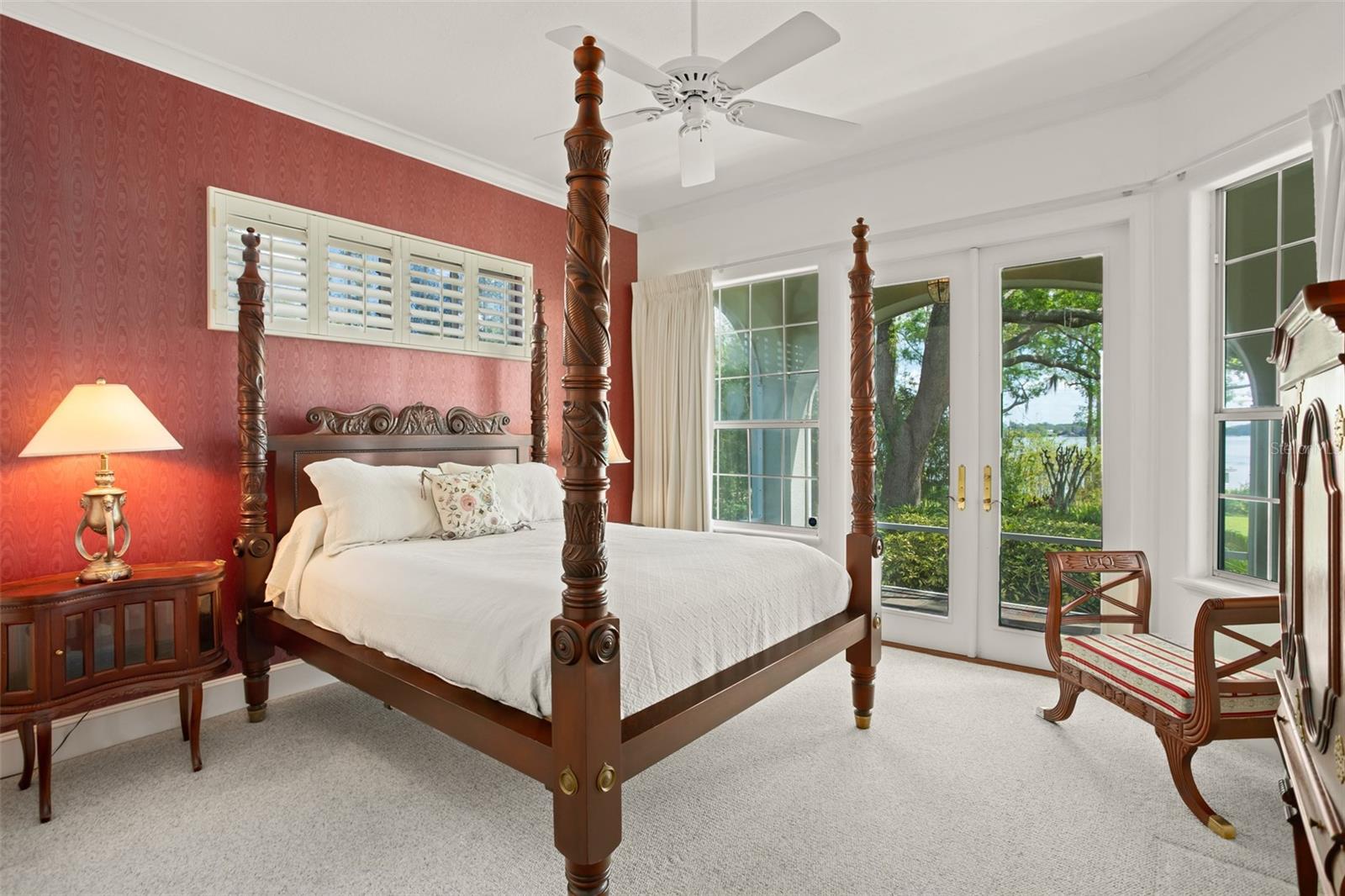 LAKE MAITLAND MANOR - Residential