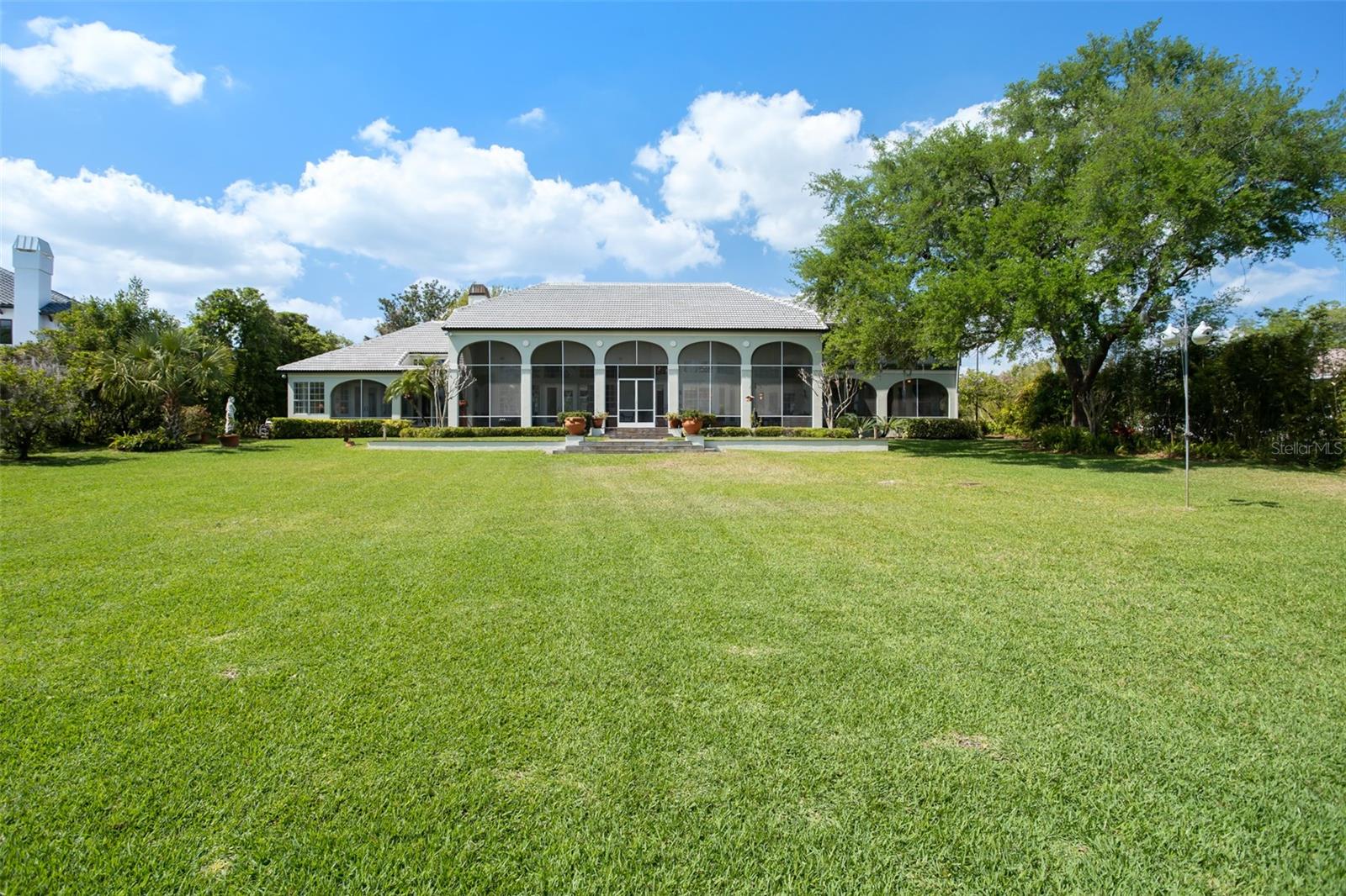 LAKE MAITLAND MANOR - Residential