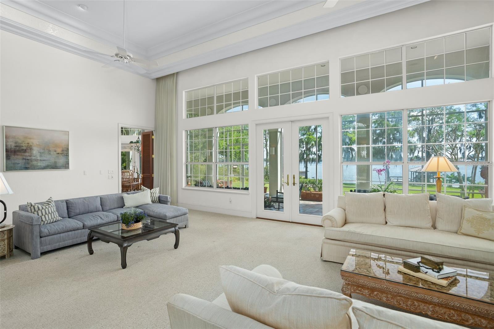 LAKE MAITLAND MANOR - Residential