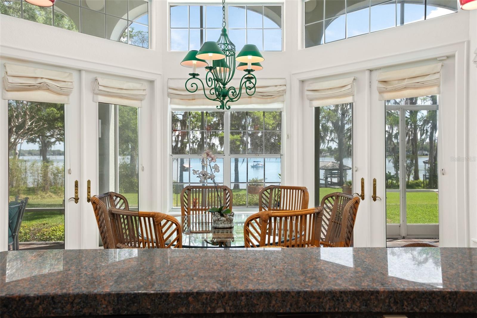 LAKE MAITLAND MANOR - Residential