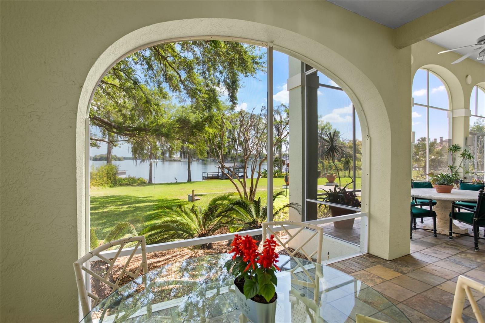 LAKE MAITLAND MANOR - Residential