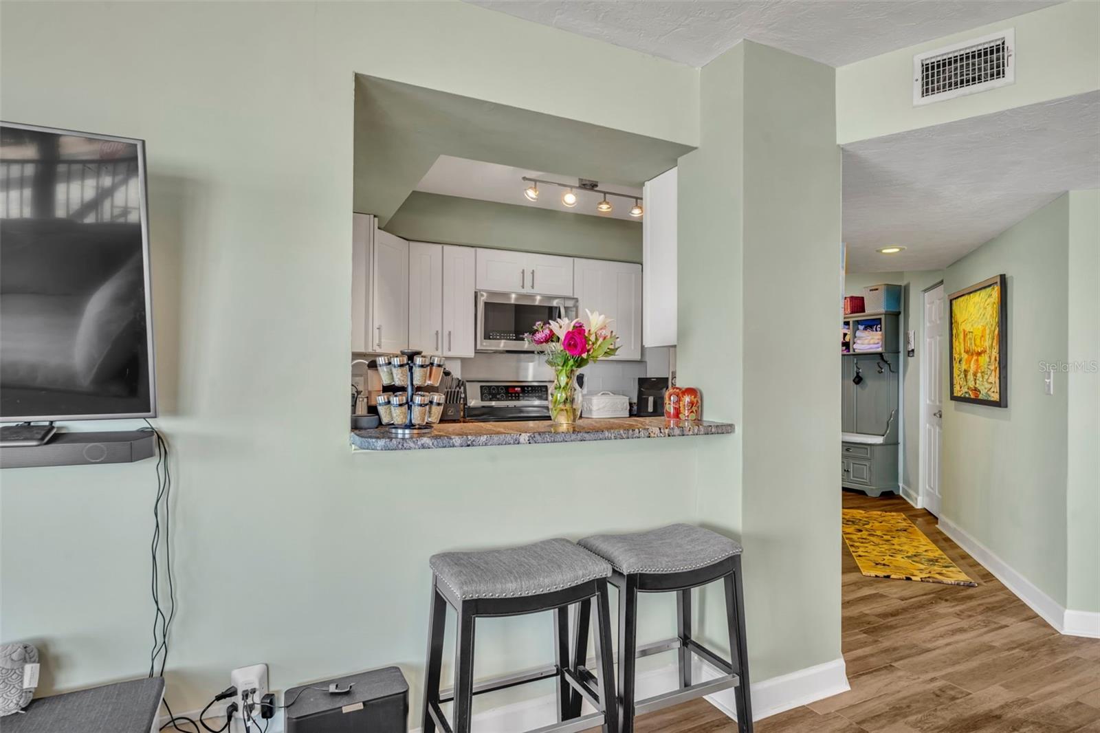 LEEWARD WINDS - Residential