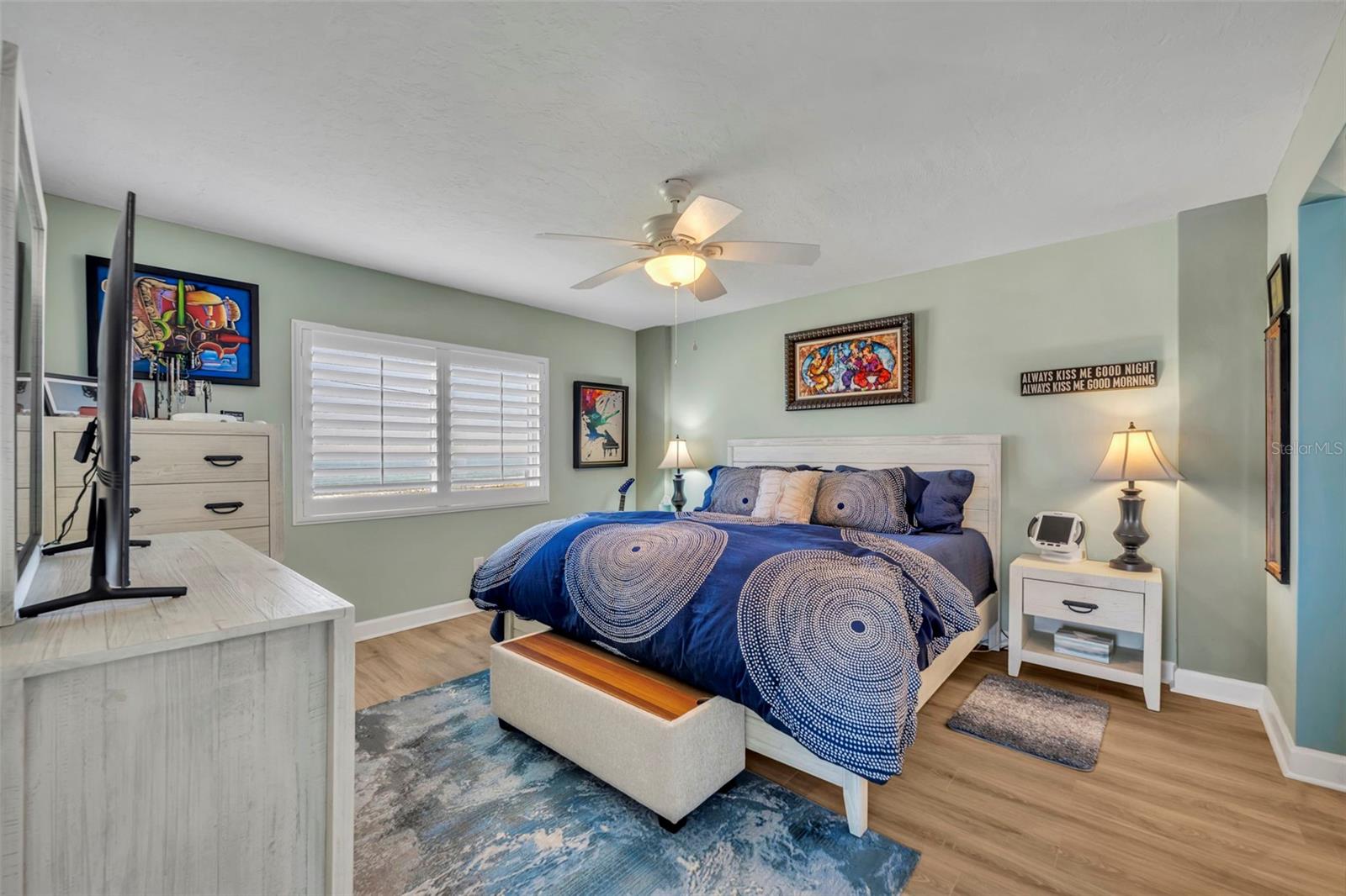 LEEWARD WINDS - Residential