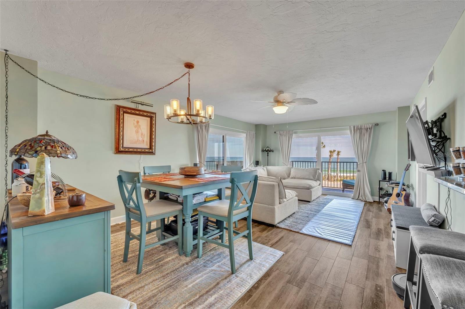 LEEWARD WINDS - Residential