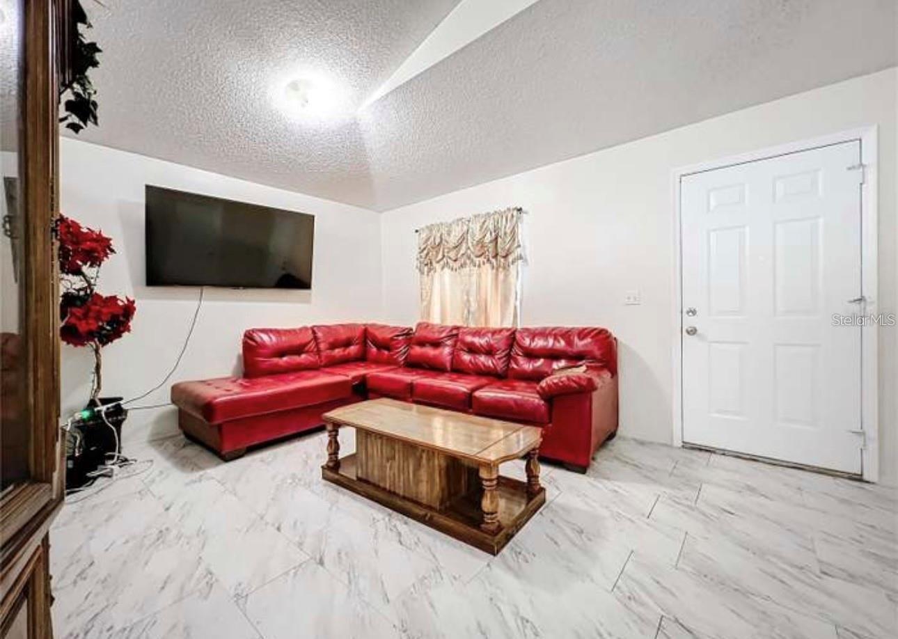 5633 PINEY RIDGE DRIVE