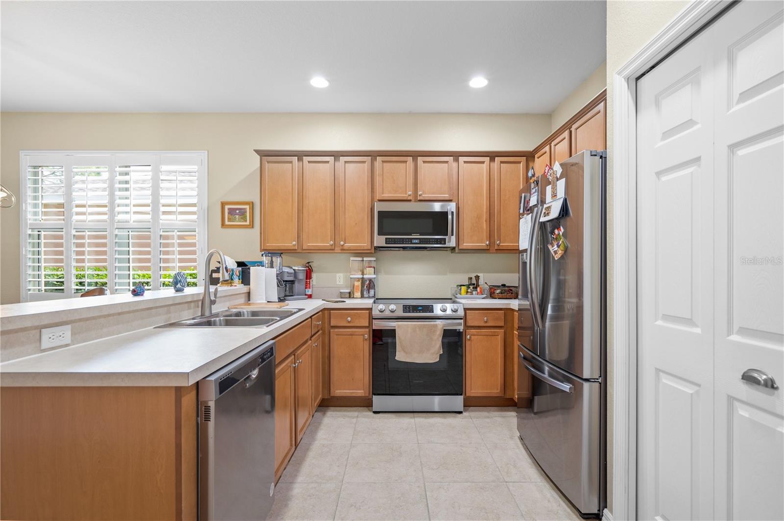 STONEYBROOK AT VENICE - Residential Lease