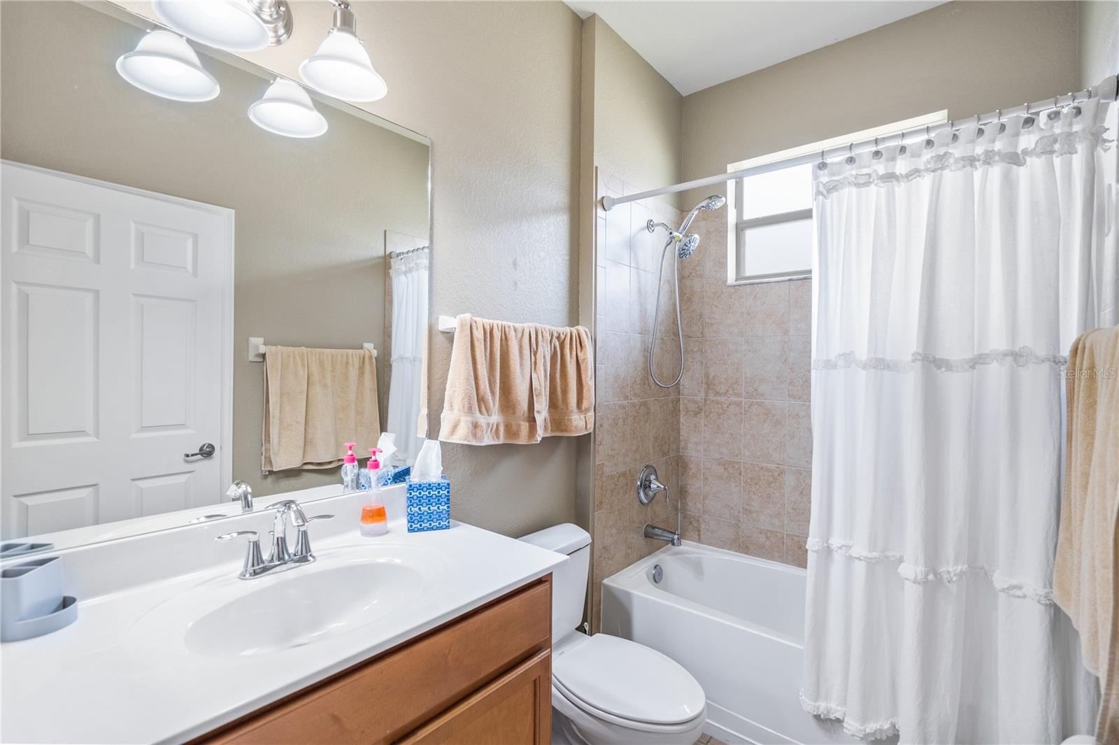 STONEYBROOK AT VENICE - Residential Lease