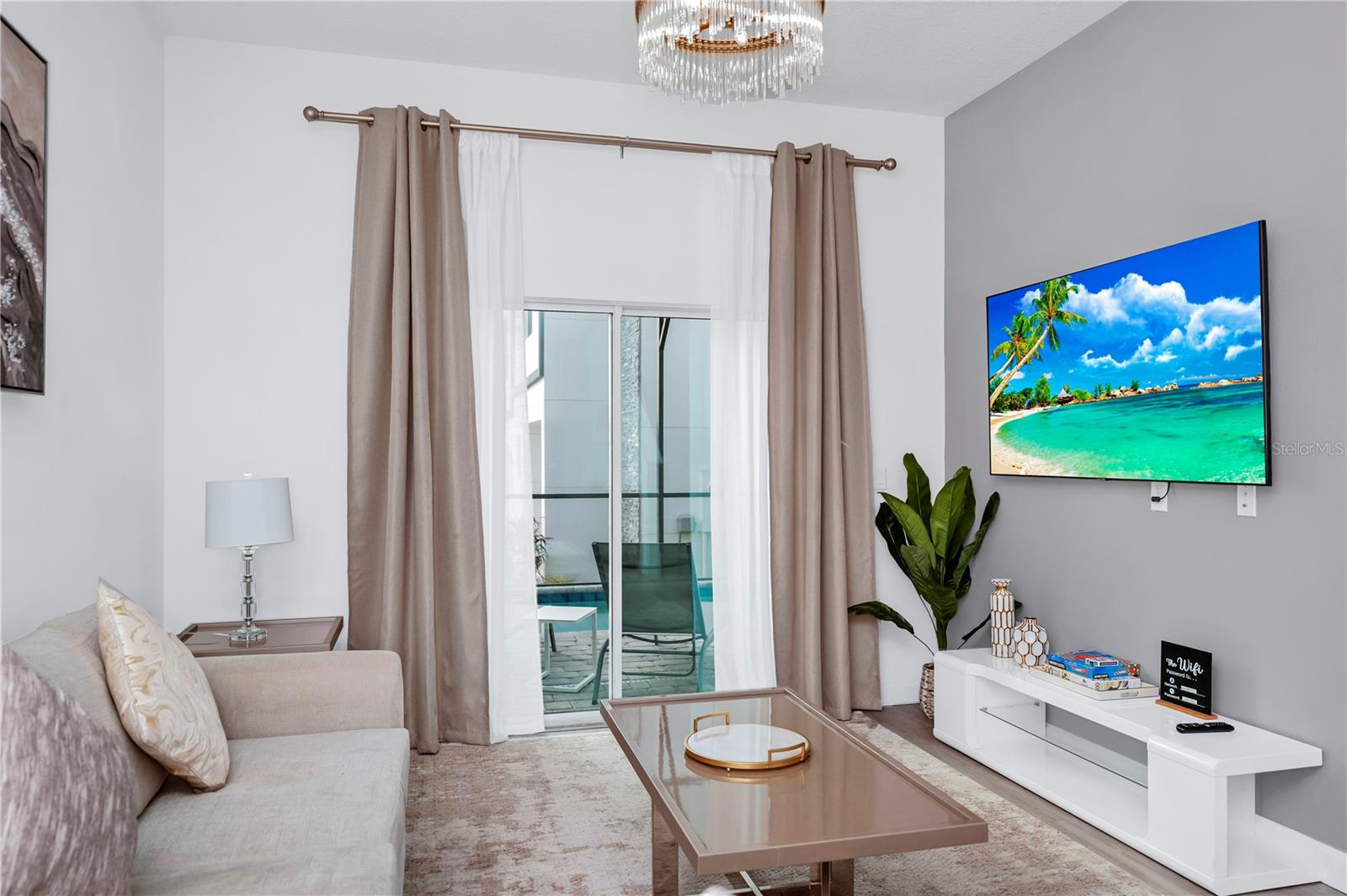 AZUR RESIDENCE - Residential