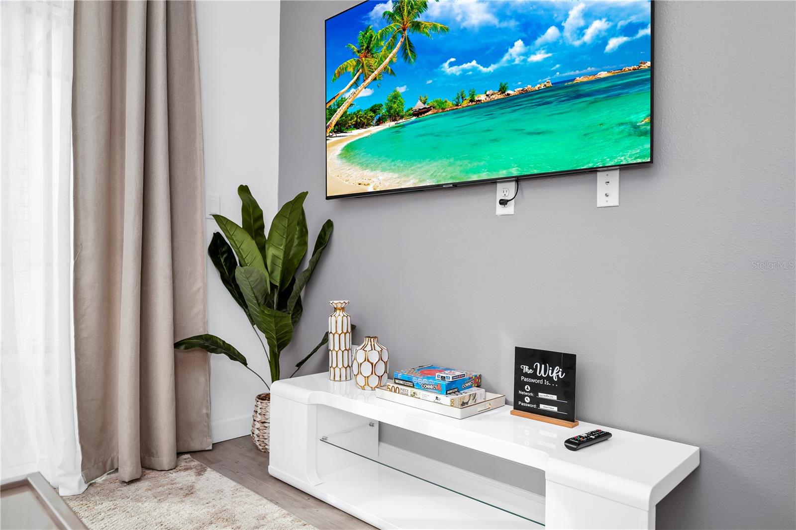 AZUR RESIDENCE - Residential