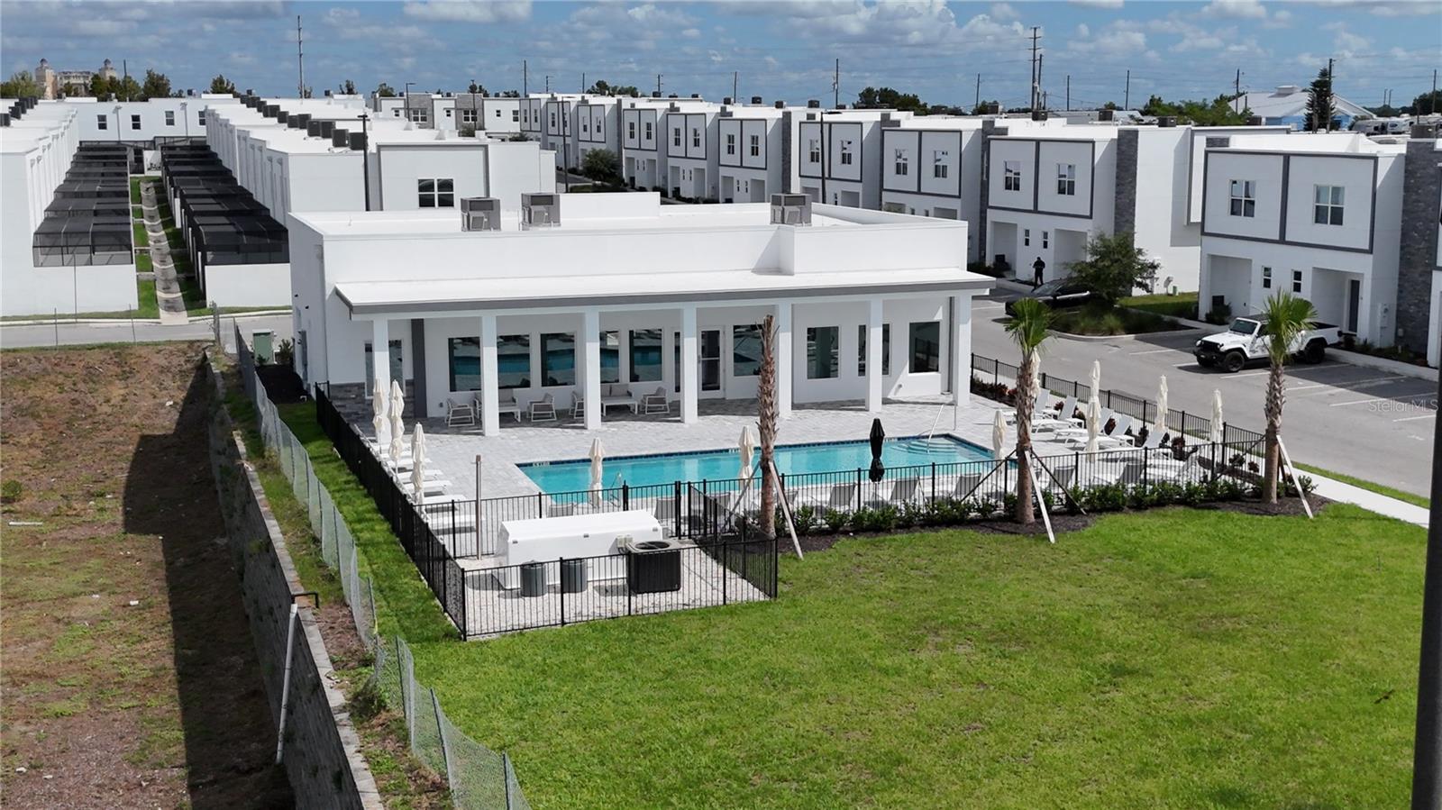 AZUR RESIDENCE - Residential