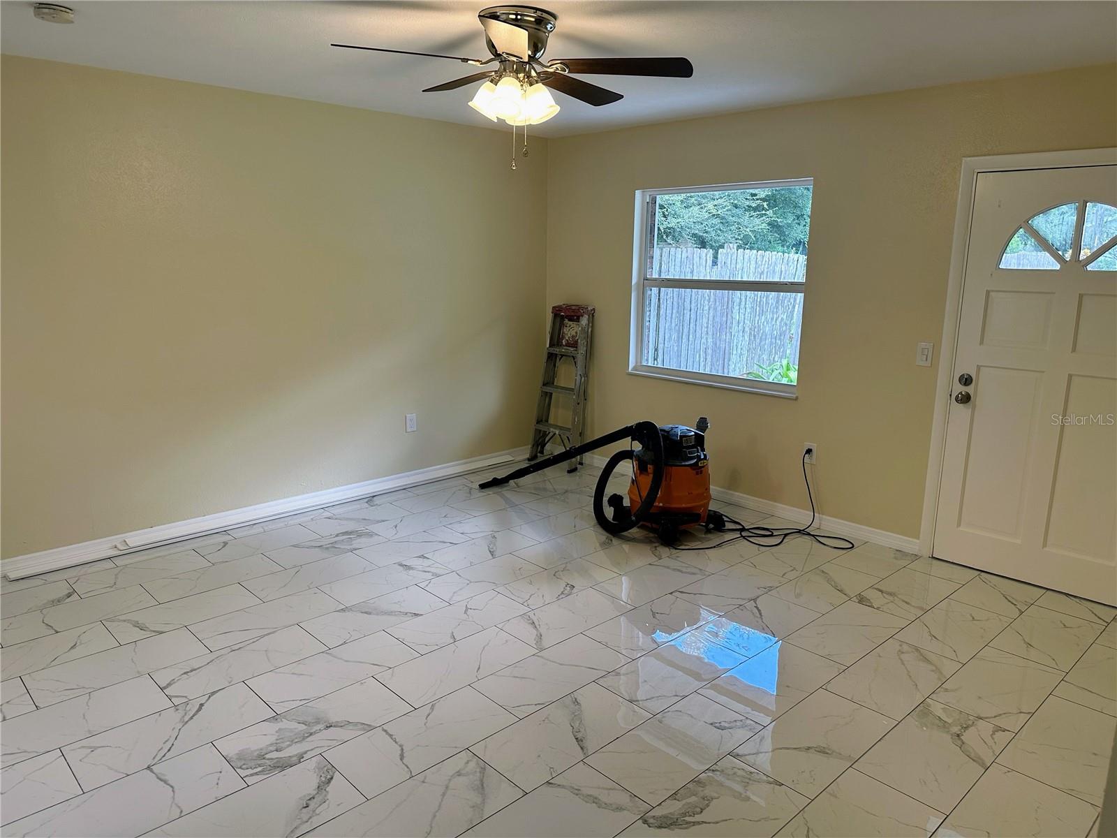 ZEPHYRHILLS COLONY CO SUB - Residential Lease