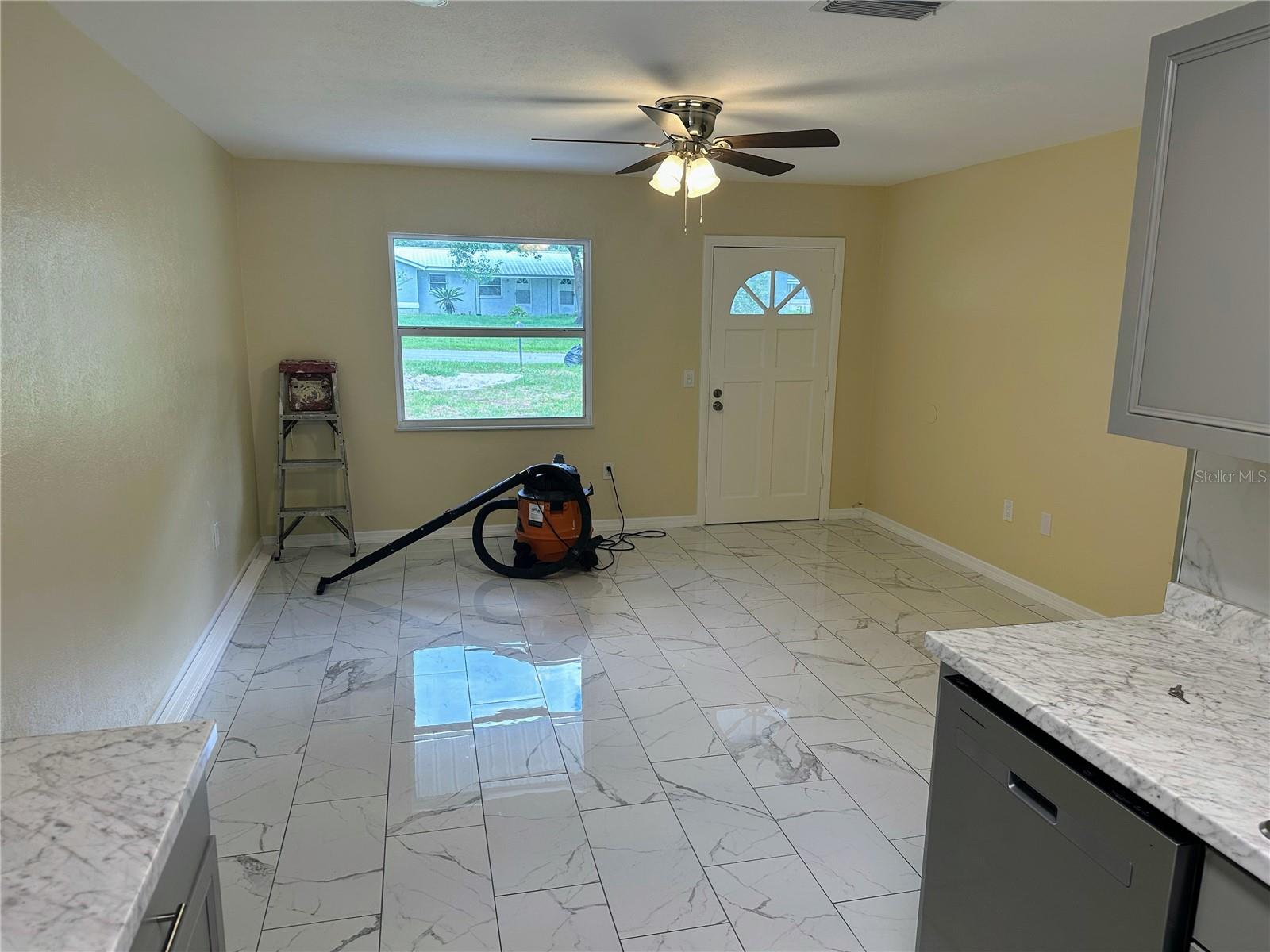 ZEPHYRHILLS COLONY CO SUB - Residential Lease