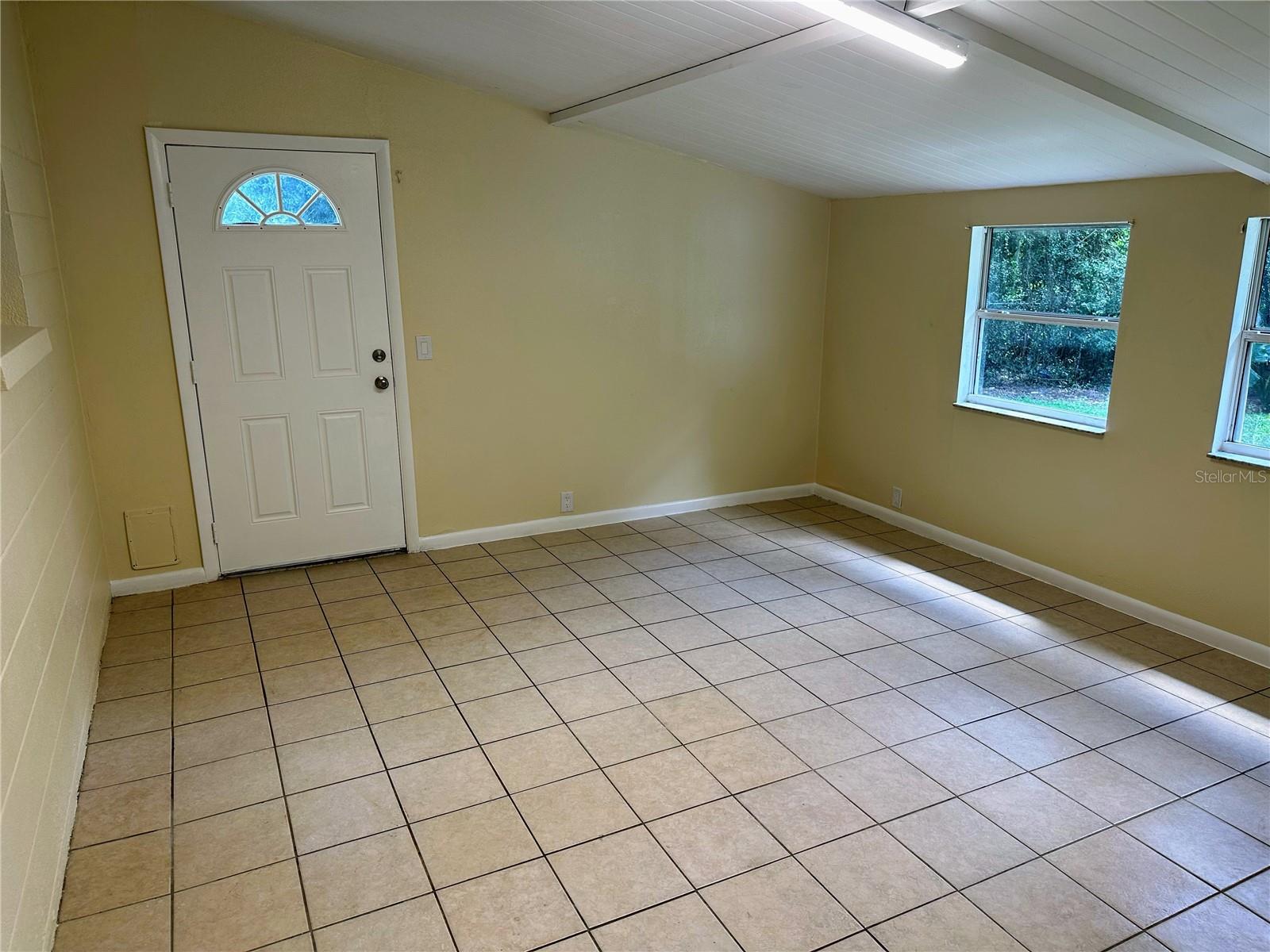 ZEPHYRHILLS COLONY CO SUB - Residential Lease
