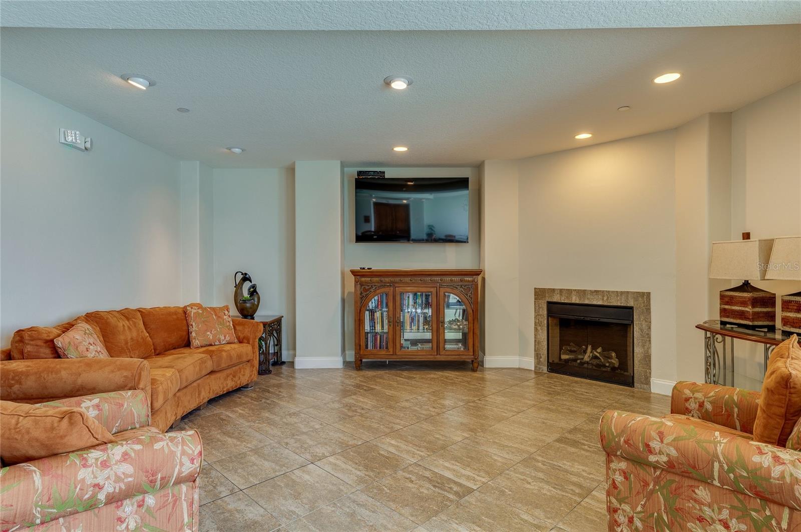 PALMA BELLA CONDO - Residential Lease