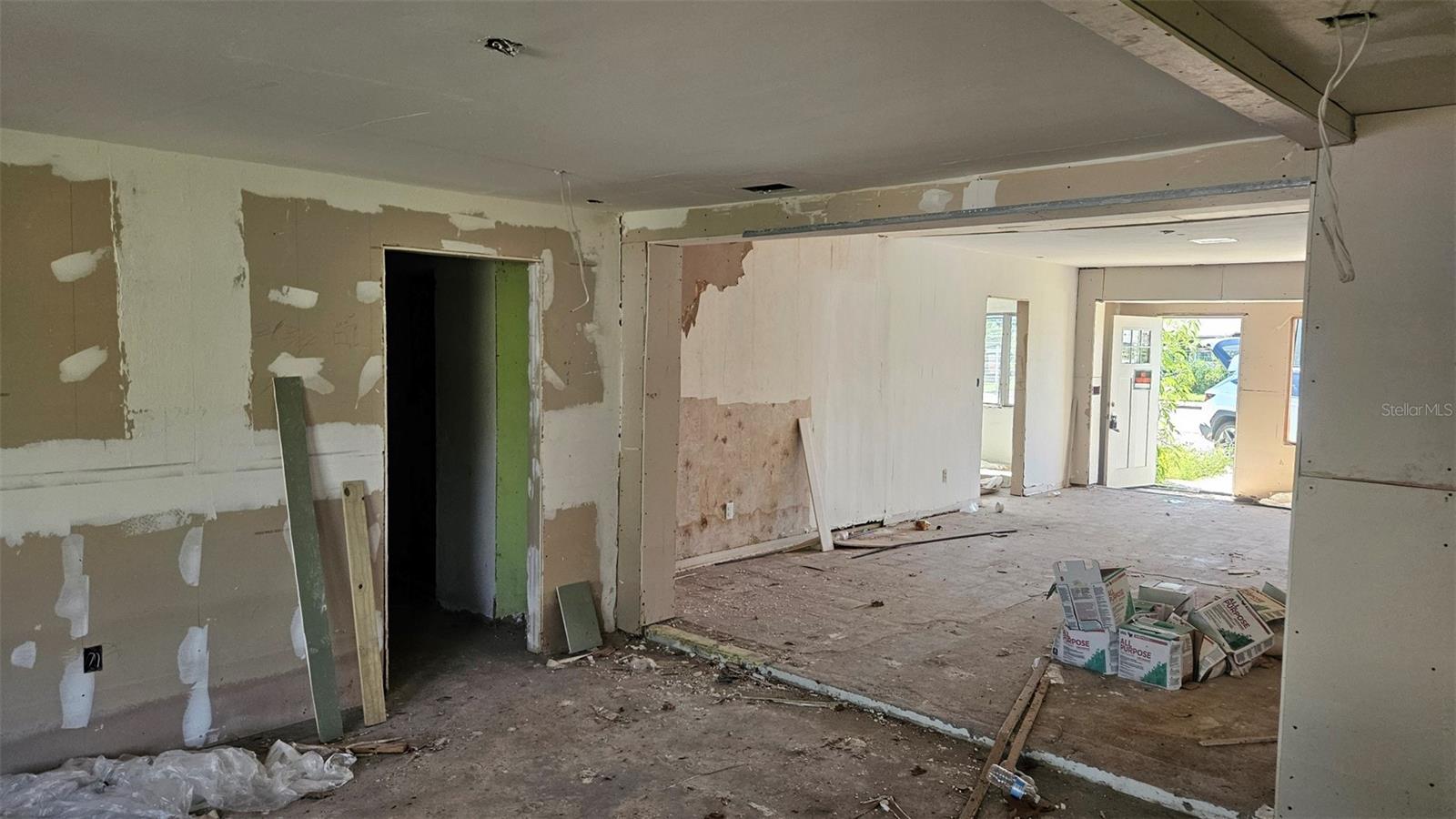 SNELL SHORES - Residential