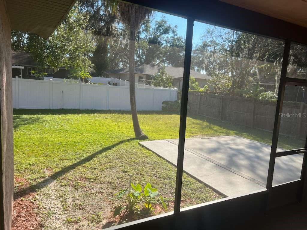 OAKTREE VILLAGE - Residential Lease