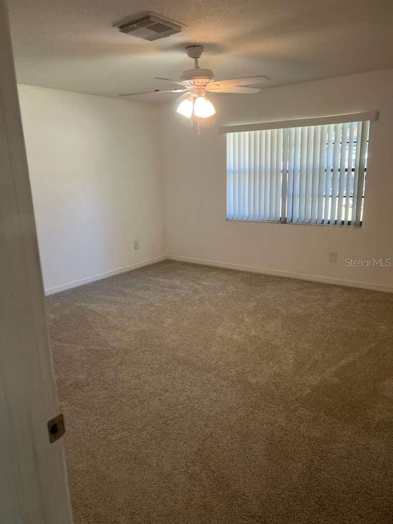 OAKTREE VILLAGE - Residential Lease