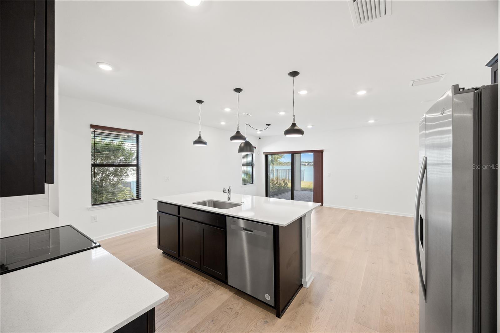 AVANTI/WATERSIDE - Residential