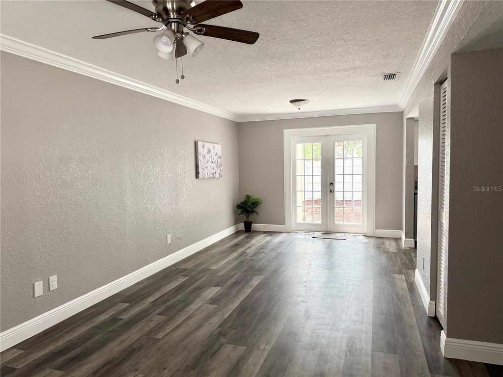 Photo of 5229 Tennis Court Cir, Tampa, FL 33617 (MLS # TB8492333)