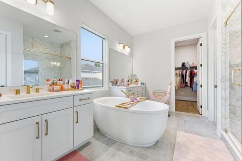 Tiny photo for 15820 Pendio Drive, Montverde, FL 34756 (MLS # O6372865)